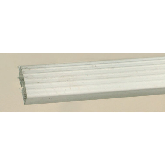 Profilo bianco in plastica per posatoio conigli